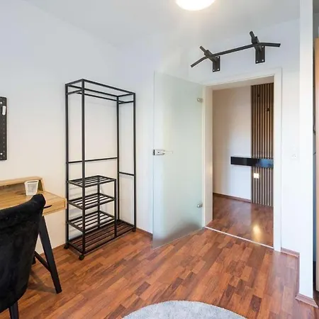 Lejlighed Luxuriose 4-zimmer-wohnung In Einer Wunderschonen Gegend In Köln